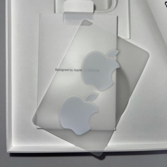 7th Generation IPad BOX - Picture 3 of 5